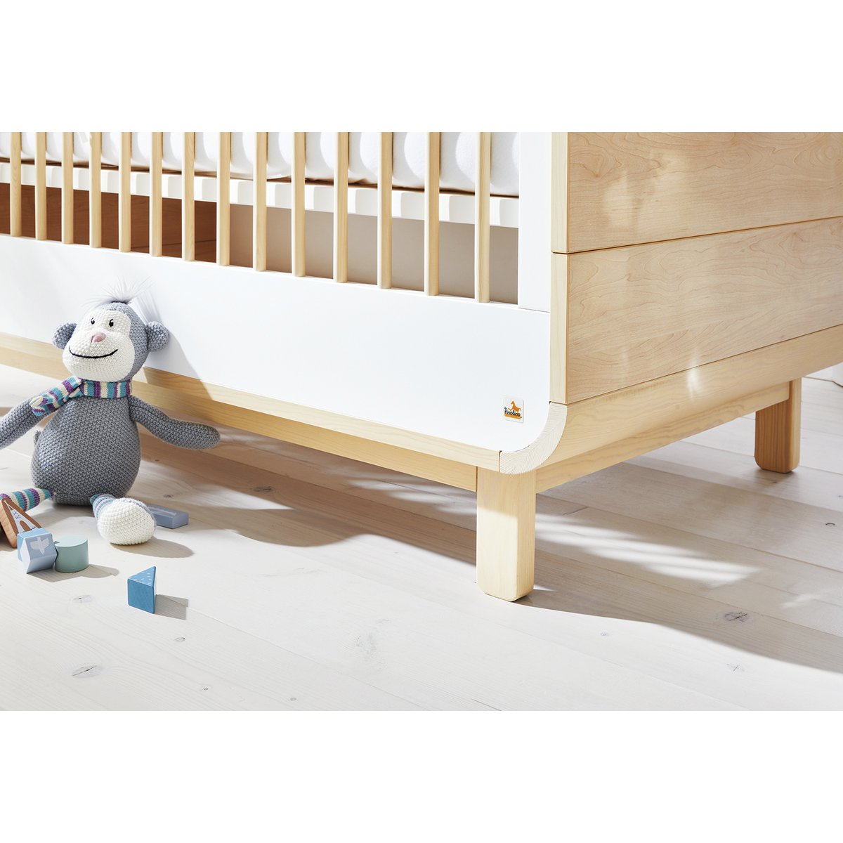 Children's room 'Round' wide, large, 3-part: cot, wide changing table, large wardrobe