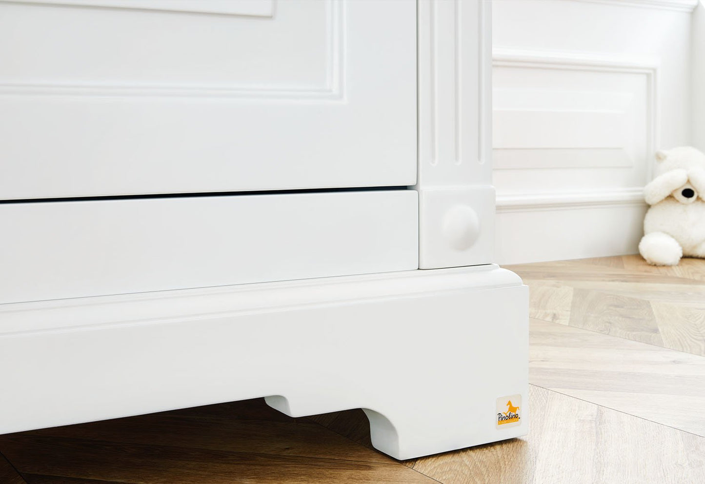 Starter set 'Emilia' extra wide
2 parts: cot, extra wide changing table