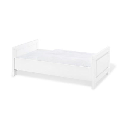 Starter set 'Milk' extra wide, including wall shelf
 3 parts: cot, extra wide changing table, wall shelf