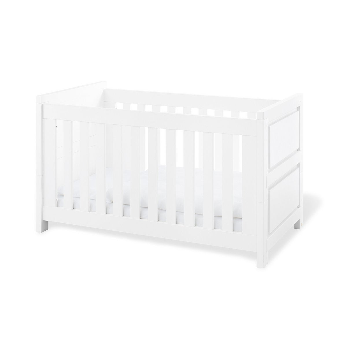 Starter set 'Milk' extra wide, including wall shelf
 3 parts: cot, extra wide changing table, wall shelf