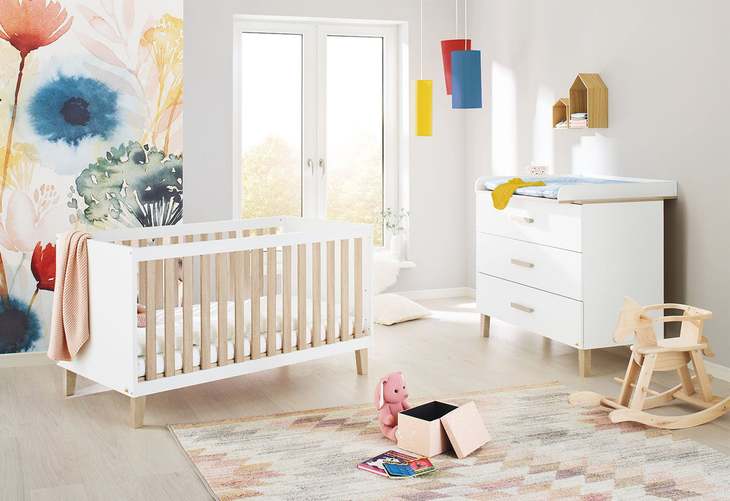 Starter set 'Lumi' wide
 2 parts: cot, wide changing table