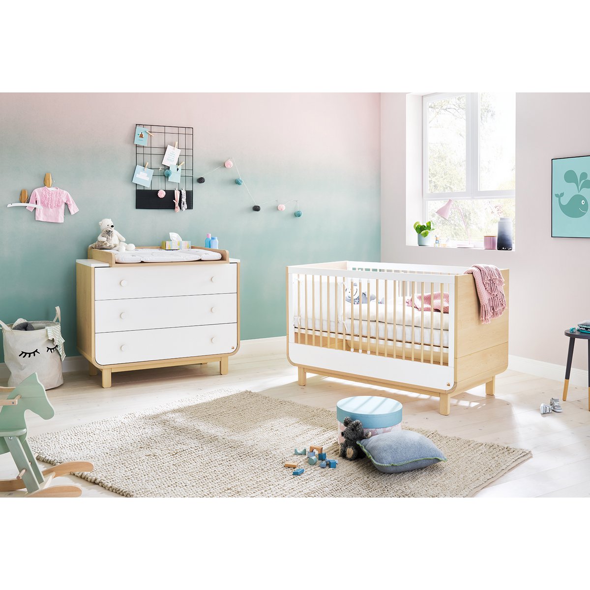 Starter set 'Round' wide 2-piece: cot, wide changing table