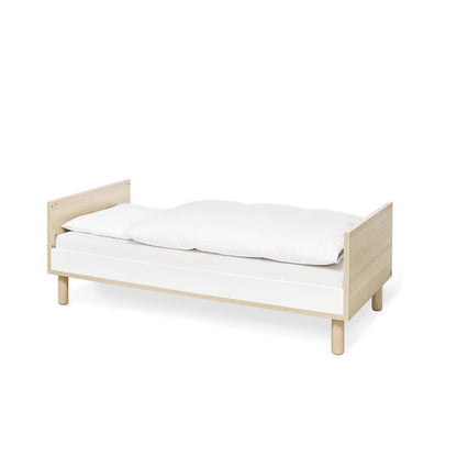 Starter set 'Flow' wide
 2 parts: cot, wide changing table